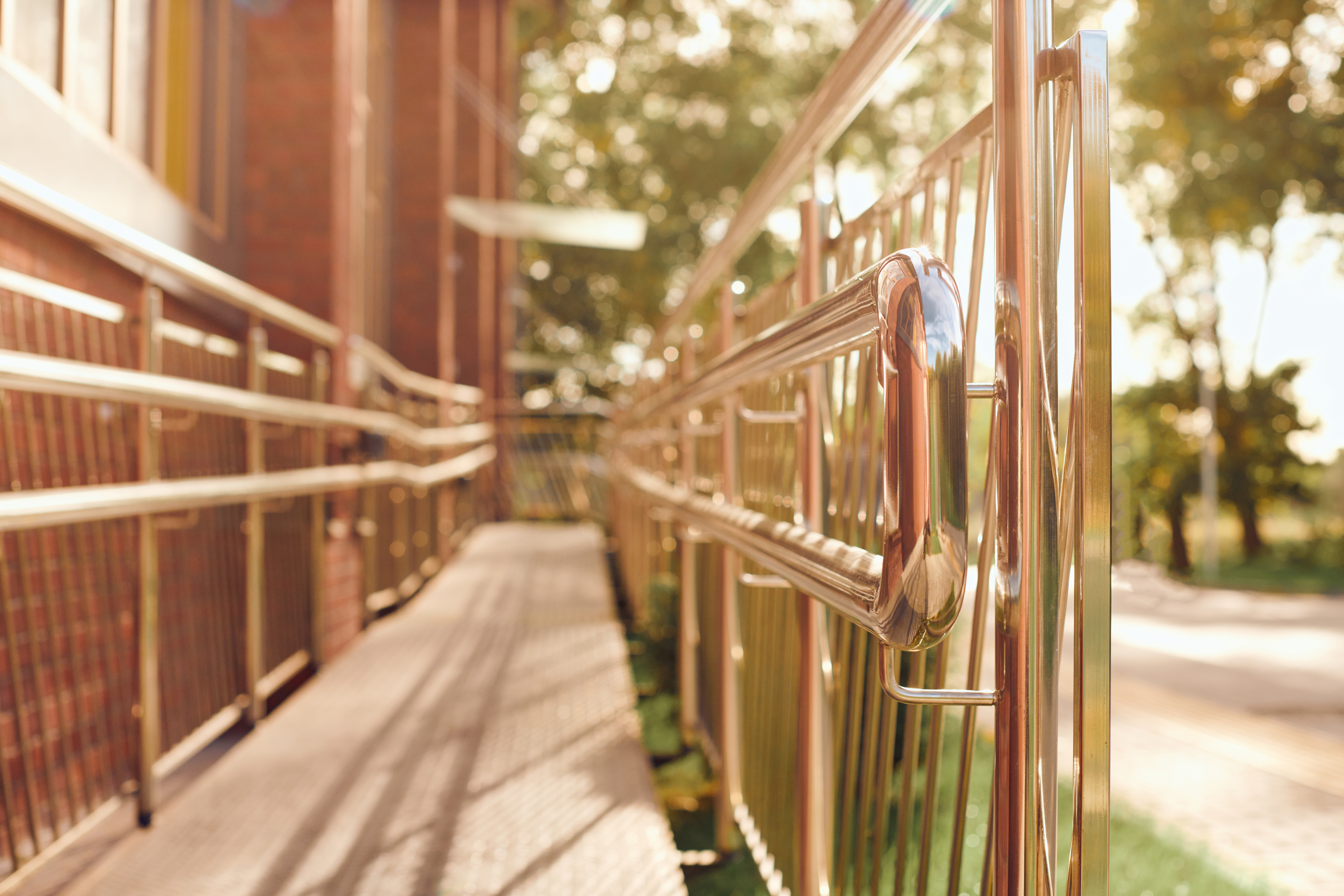 Tips for Choosing the Right Cable Railing Solution for Your Deck or Patio